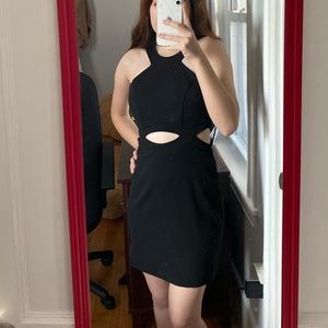 black bodycon dress